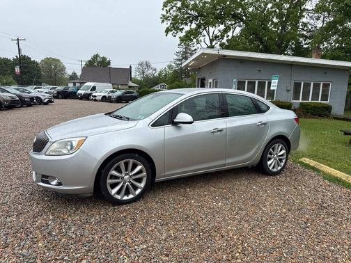 Quicksilver Metallic 2014 Buick Verano Convenience