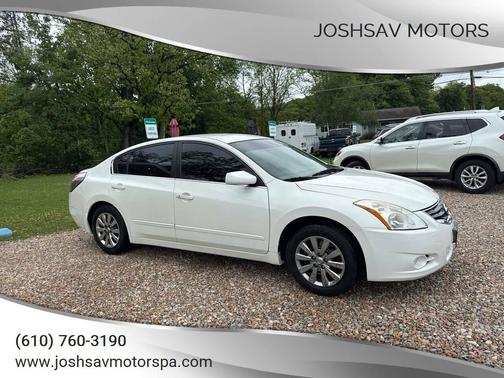 Winter Frost Pearl 2010 Nissan Altima 2.5 S