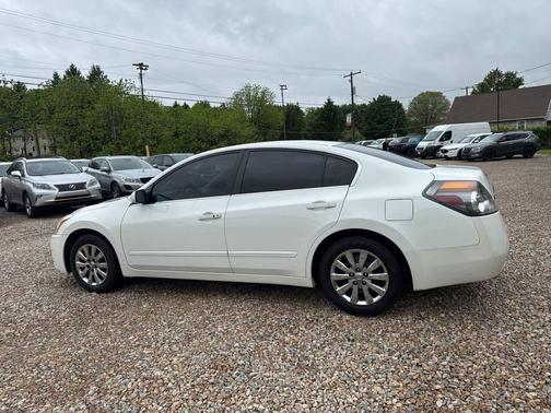 Winter Frost Pearl 2010 Nissan Altima 2.5 S
