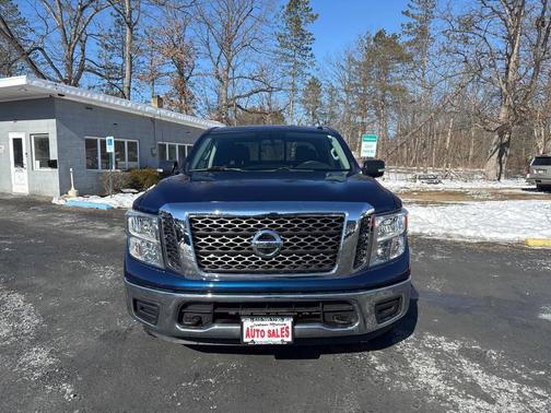 2018 Nissan Titan SV