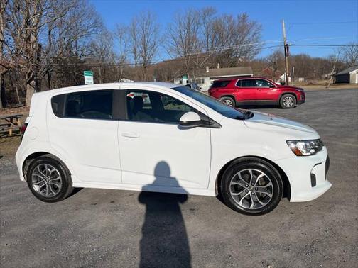 2017 Chevrolet Sonic LT