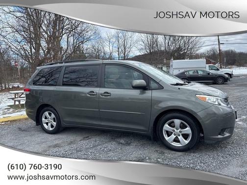 2012 Toyota Sienna LE