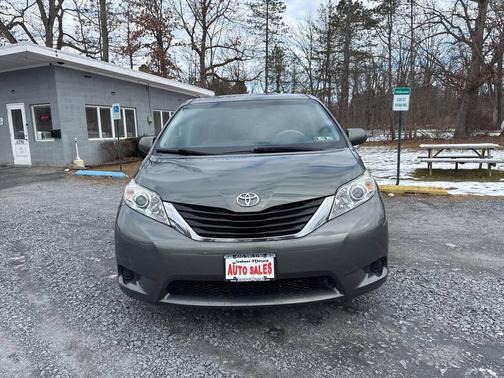 2012 Toyota Sienna LE