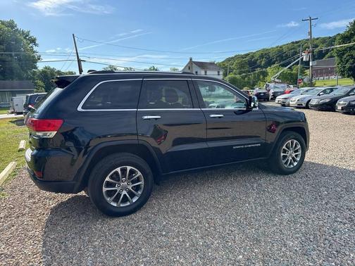 Brilliant Black Crystal Pearlcoat 2015 Jeep Grand Cherokee Limited