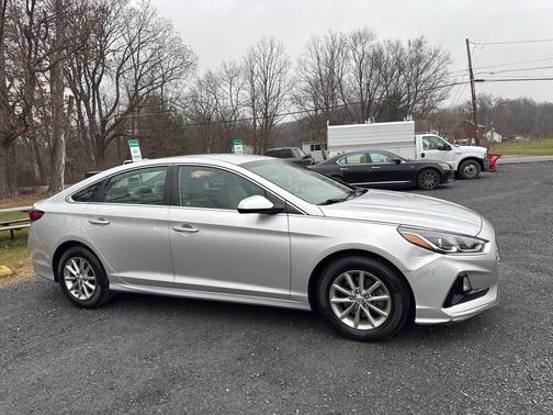 2018 Hyundai SONATA SE