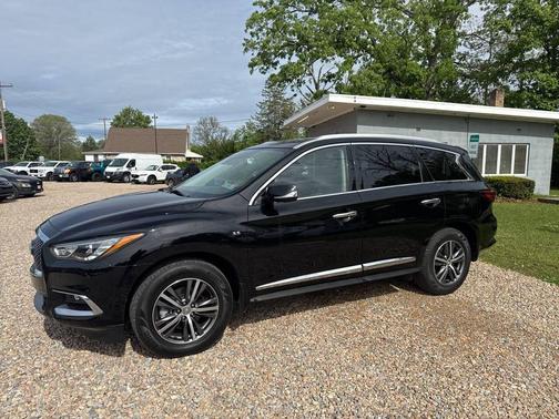 Black 2019 INFINITI QX60 Luxe