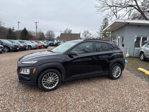 2020 Hyundai KONA SEL Plus