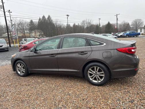 2016 Hyundai SONATA SE