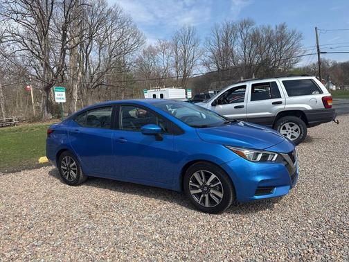 Electric Blue Metallic 2020 Nissan Versa 1.6 SV
