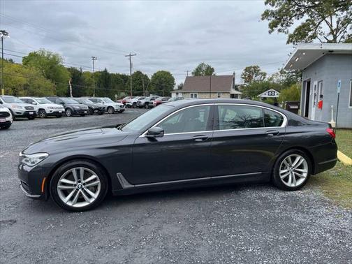 2016 BMW 750 i xDrive