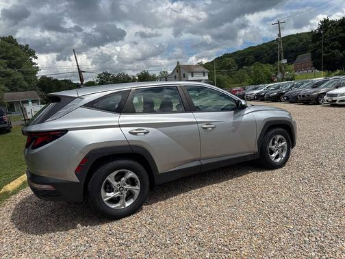 Silver 2024 Hyundai TUCSON SE