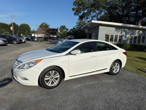 2013 Hyundai SONATA GLS