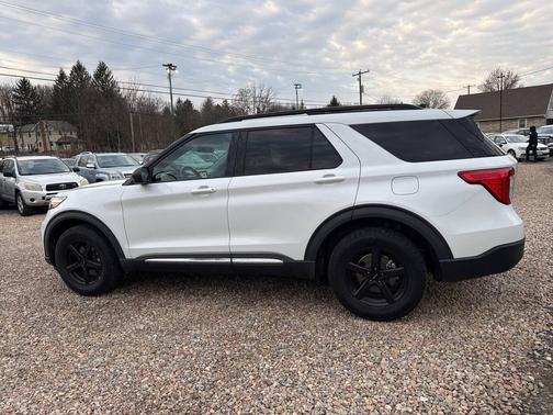 Oxford White 2021 Ford Explorer XLT