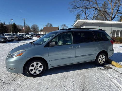 2007 Toyota Sienna LE