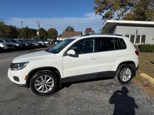 2017 Volkswagen Tiguan 2.0T Wolfsburg Edition