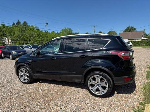 White Platinum Metallic Tri-Coat 2017 Ford Escape Titanium