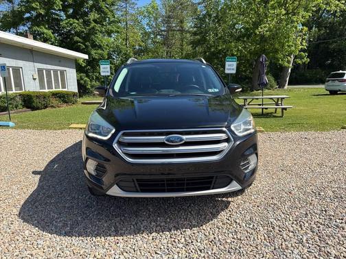 White Platinum Metallic Tri-Coat 2017 Ford Escape Titanium