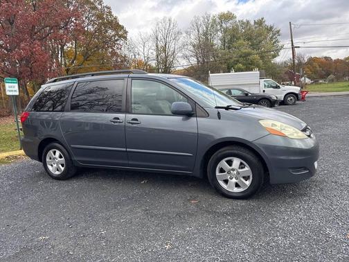2006 Toyota Sienna LE