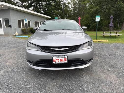 2016 Chrysler 200 S