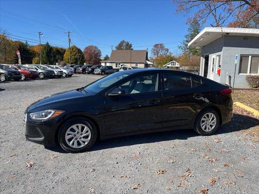 2018 Hyundai ELANTRA SE