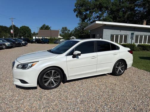 Crystal White Pearl 2017 Subaru Legacy Limited