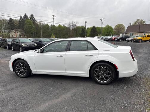 2017 Chrysler 300 S