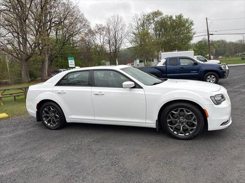 2017 Chrysler 300 S