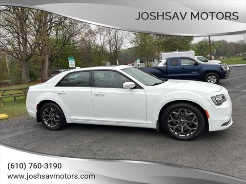 2017 Chrysler 300 S
