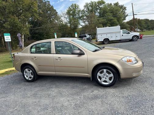 2005 Chevrolet Cobalt Base