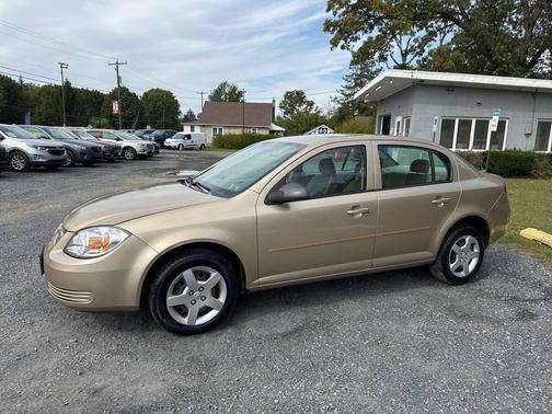 2005 Chevrolet Cobalt Base
