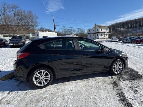 Black 2019 Chevrolet Cruze LS