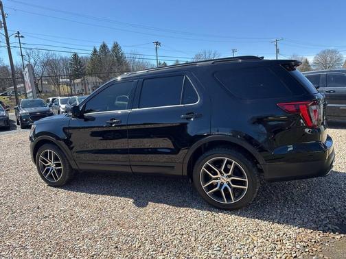 2017 Ford Explorer sport