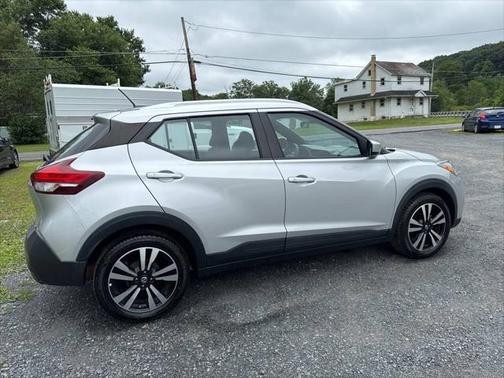 2019 Nissan Kicks SV