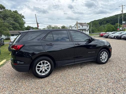 Mosaic Black Metallic 2024 Chevrolet Equinox LS