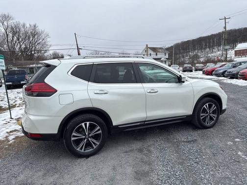 2017 Nissan Rogue SL