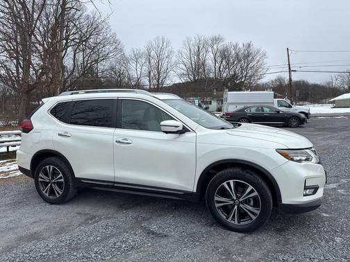 2017 Nissan Rogue SL