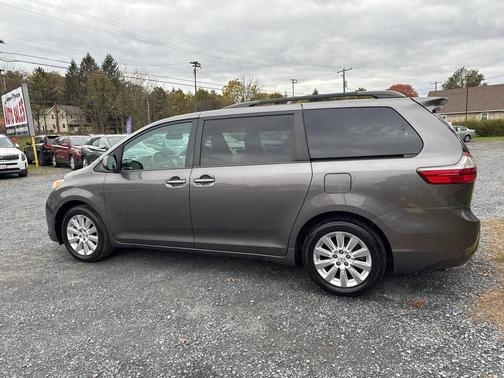 2015 Toyota Sienna XLE Premium
