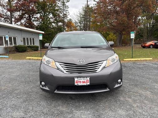 2015 Toyota Sienna XLE Premium