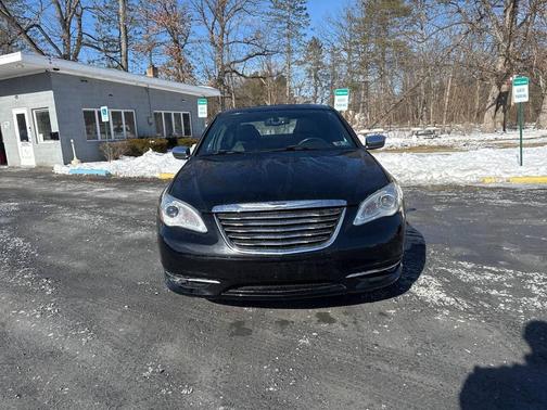 2011 Chrysler 200 Limited