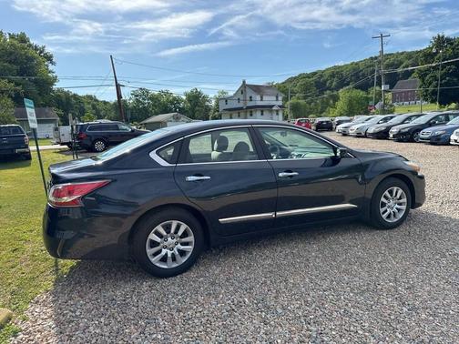 Storm 2015 Nissan Altima 2.5 SV