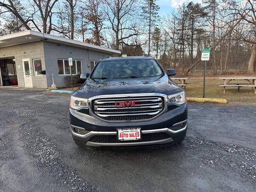 2017 GMC Acadia SLE-2