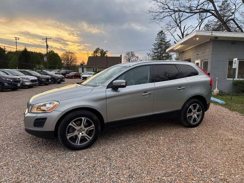 Premium Electric Silver Metallic 2012 Volvo XC60 T6 Premier Plus