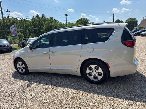 Tusk White 2017 Chrysler Pacifica Touring-L