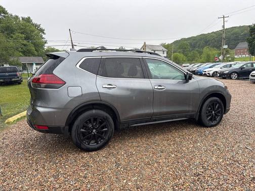 Gun Metallic 2018 Nissan Rogue SV