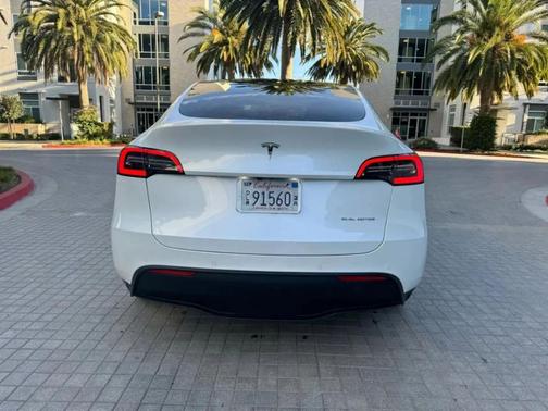 2022 Tesla Model Y Long Range