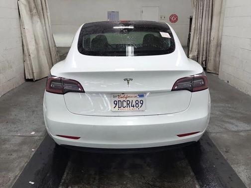 2022 Tesla Model 3 Base