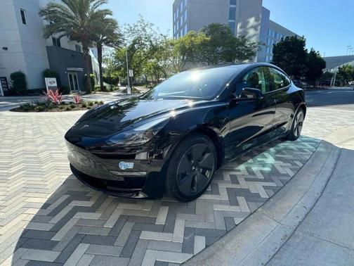 2022 Tesla Model 3 Long Range