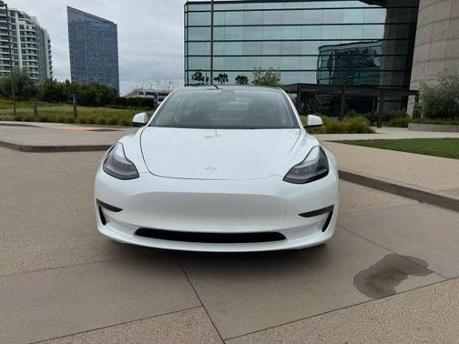2022 Tesla Model 3 Base