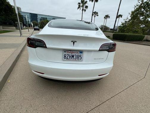2022 Tesla Model 3 Base