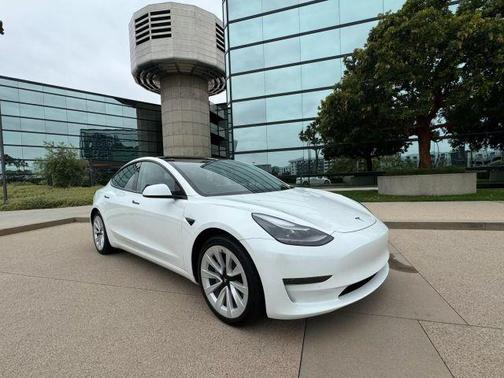 2022 Tesla Model 3 Base